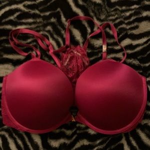 Victoria’s Secret 36DD , NWT, Push-up, Front Clasp, Halter Lace Back